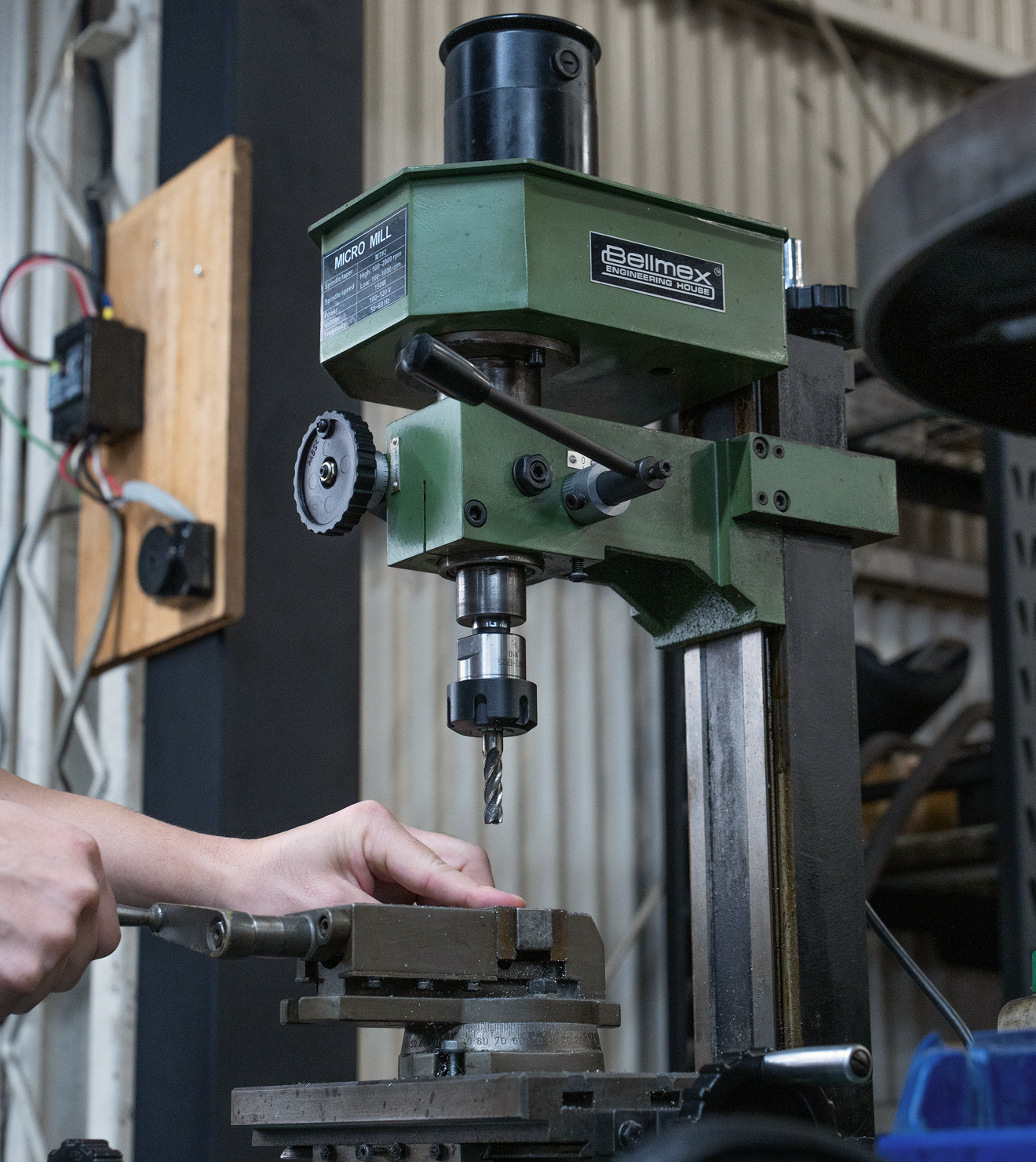 整備力と実績で
輸入車を納得の高額査定へ